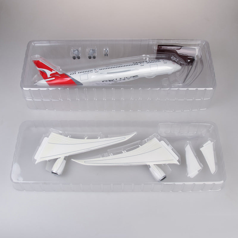 Qantas Airways Boeing 787 Airplane Model (1/130 Scale)