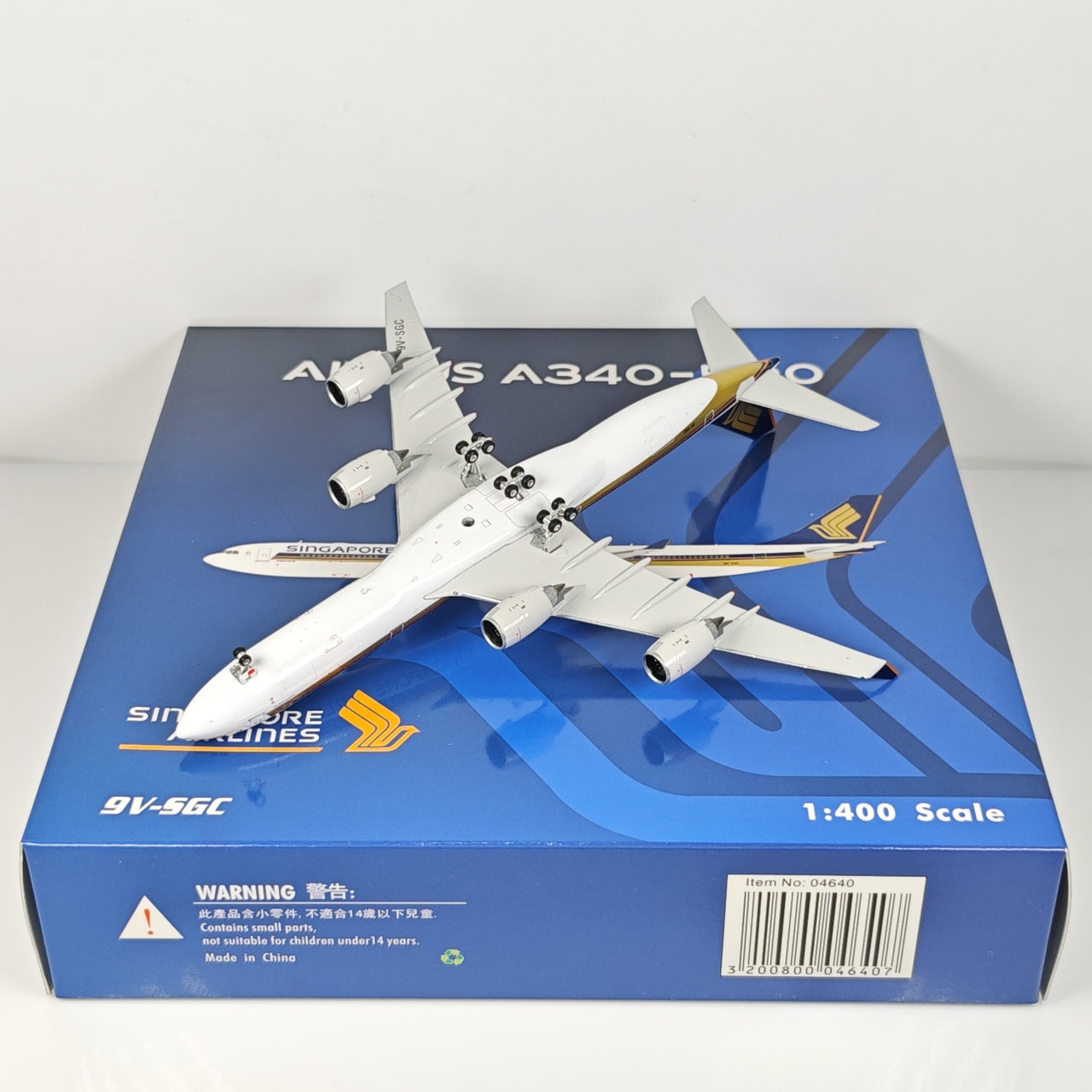 Singapore Airlines Airbus A340-500 9V-SGC Airplane Model 1/400 Scale