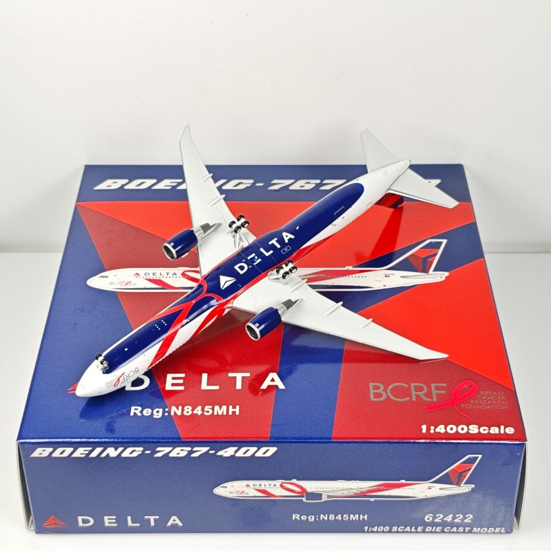 Delta Air Lines Boeing B767-400 N845MH Airplane Model (1:400 Scale)