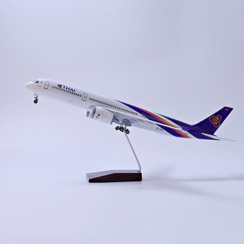 Thai Airways Airbus A350 Airplane Model (1/142 Scale)
