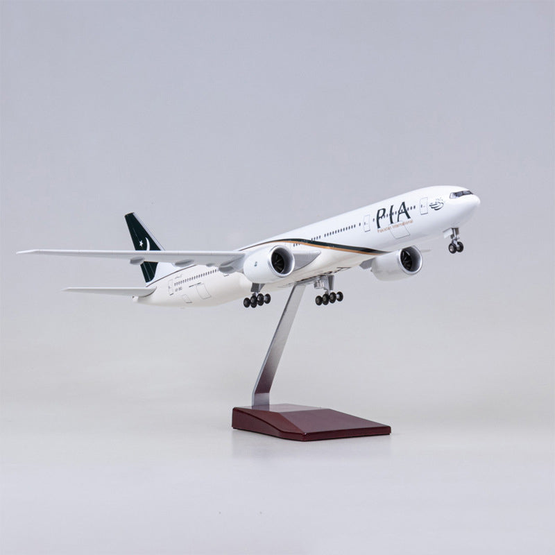 Pakistan Airlines Boeing 777 Airplane Model (1/157 Scale)