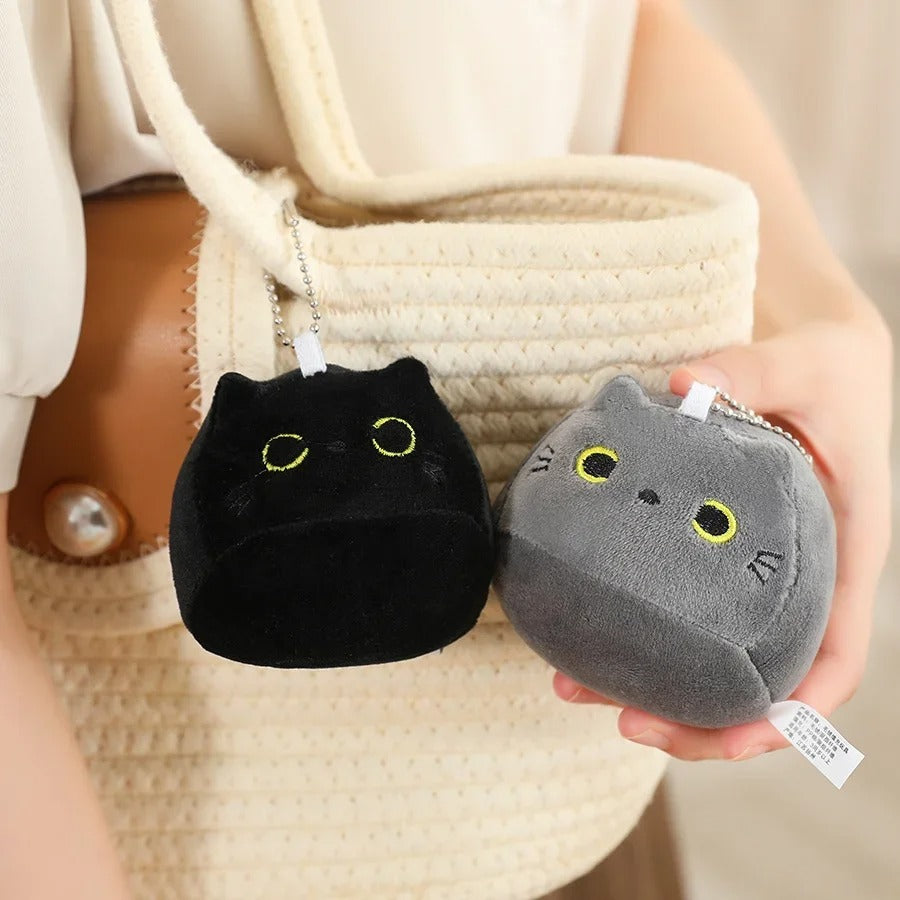 Kawaii Oval Cat Plush Doll 4 Kitten Pendants in Mom Cat