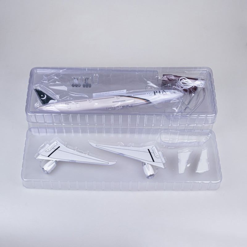 Pakistan Airlines Boeing 777 Airplane Model (1/157 Scale)