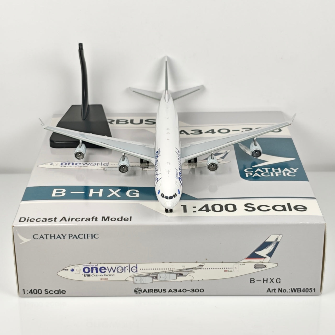 Cathay Pacific Airbus A340-300 B-HXG Airplane Model 1/400 Scale