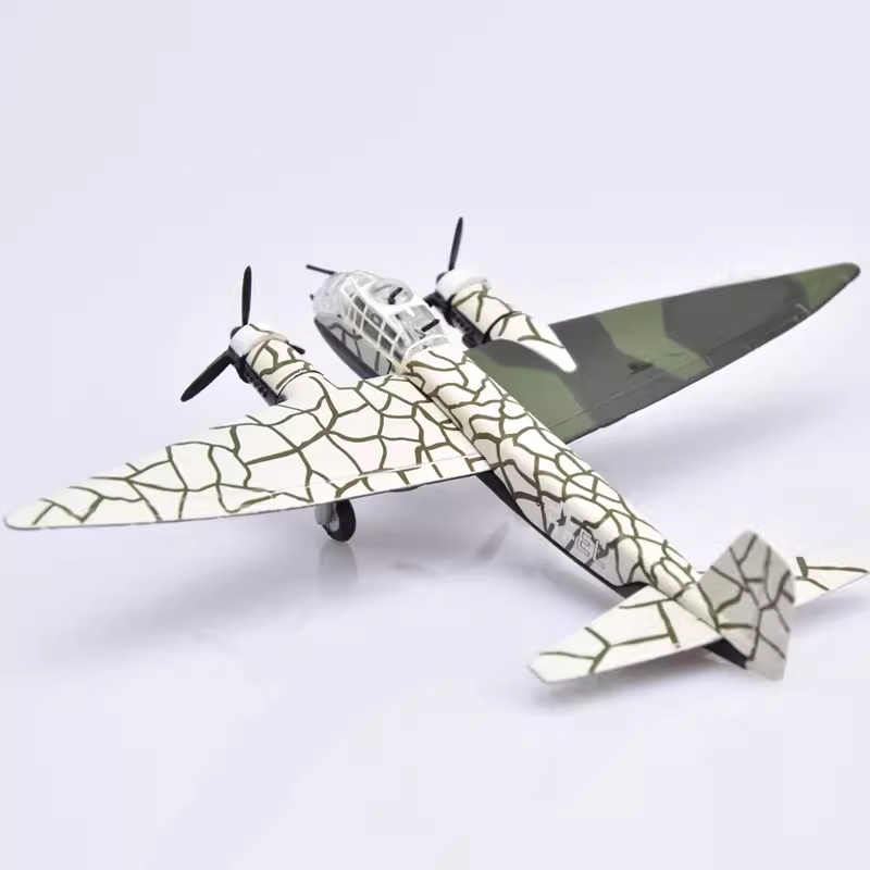 1:144 German World War II Luftwaffe Junkers Ju 88  Schnellbomber Airplane Model