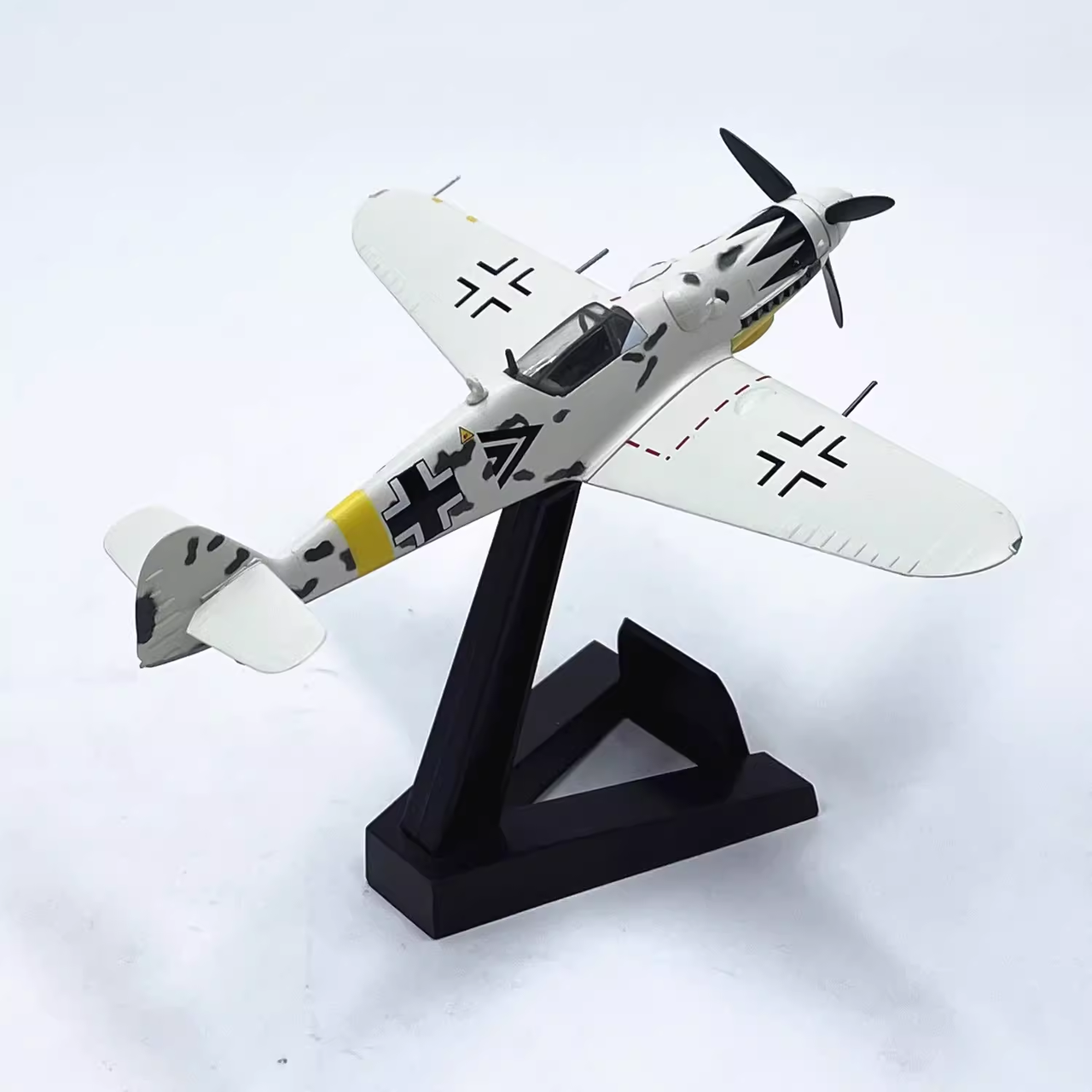 1:72 German World War II Messerschmitt Bf 109 Fighter Aircraft Airplane Model