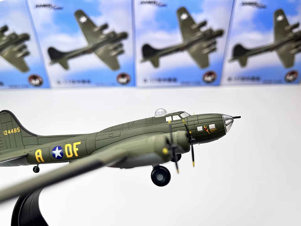 1:144 American B-17 bomber Aircraft Airplane Model