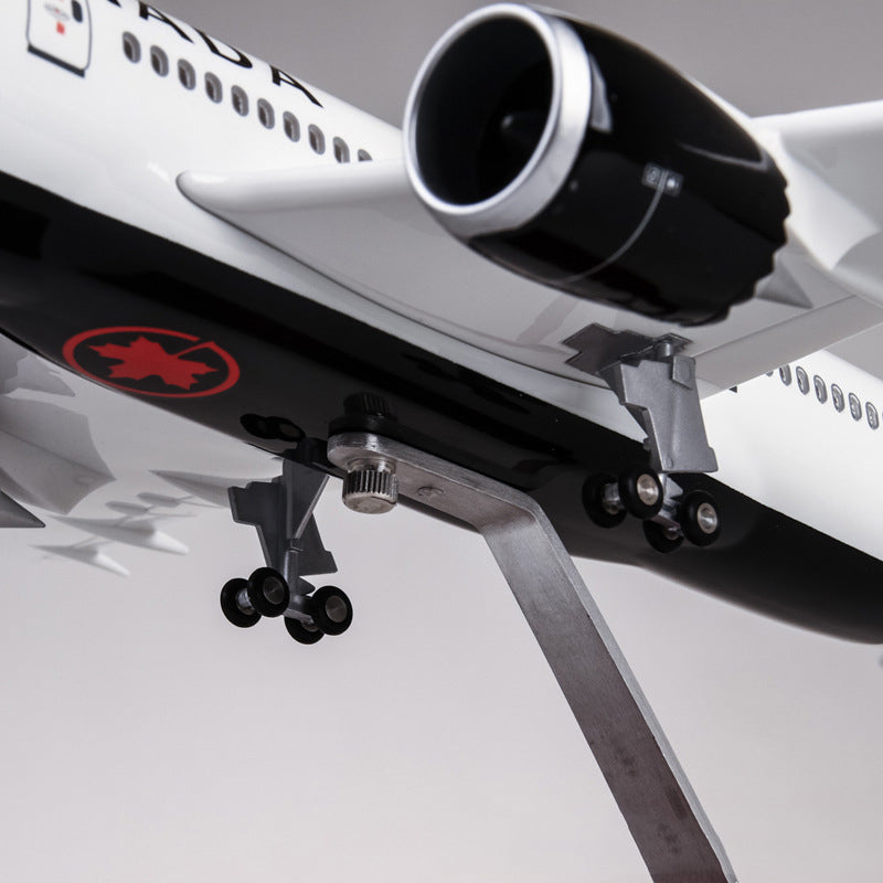 New Air Canada Boeing 787 Airplane Model (1/130 Scale)