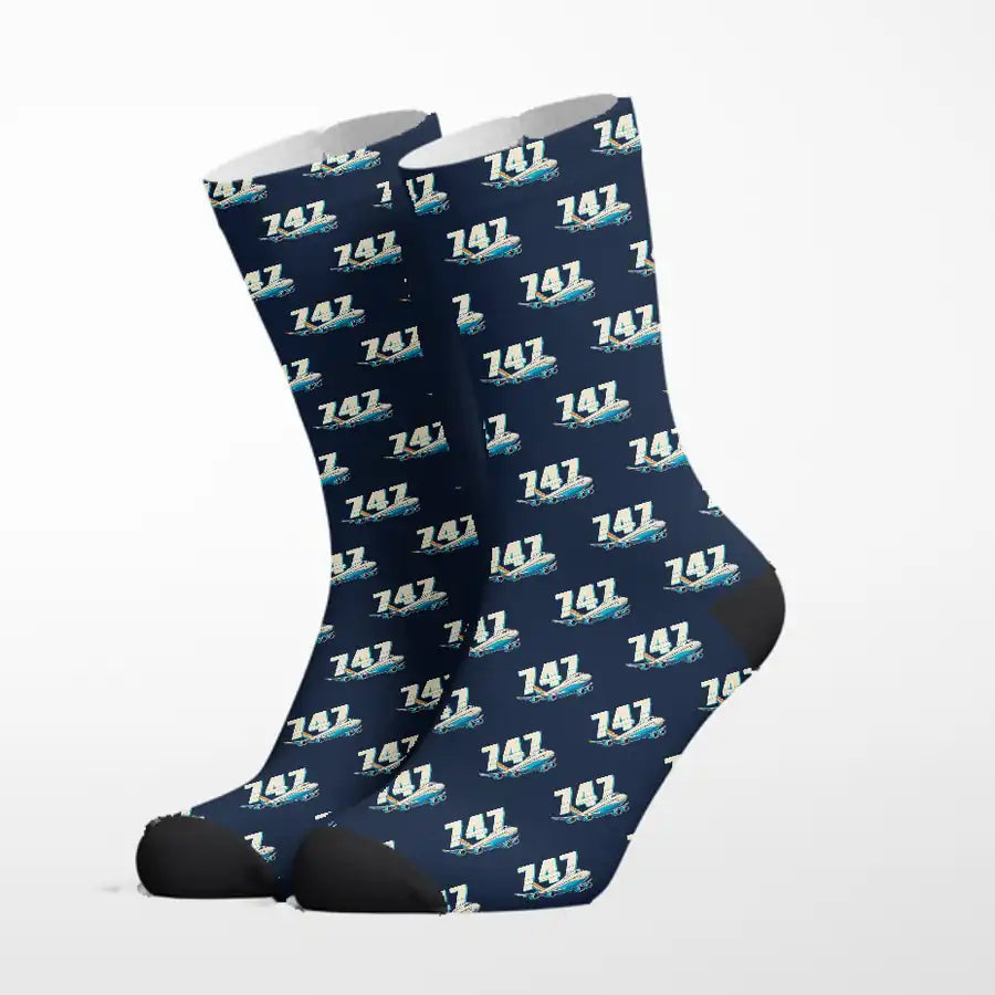 Boeing 747-8 Intercontinental - Cartoon - Socks - Navy