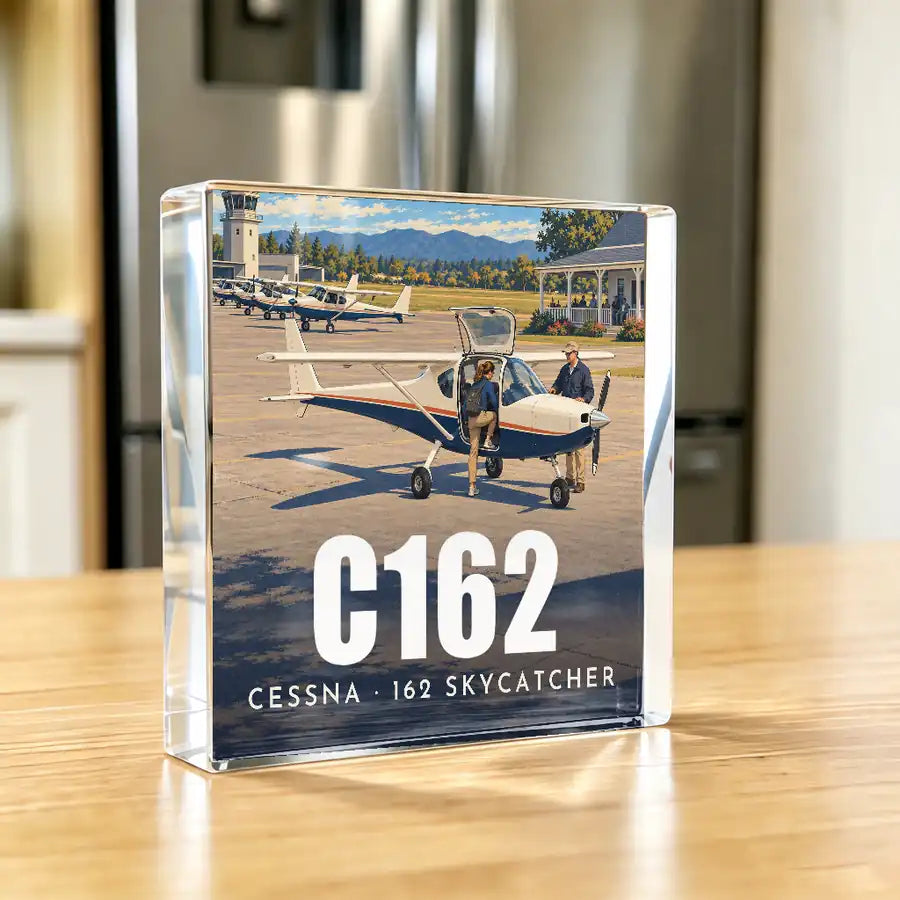 Cessna 162 Skycatcher - Crystal Ornament - 3D - Kitchen