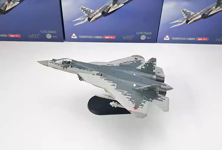 1/72 Sukhoi Su-57 Stealth Multirole Fighter Airplane Model