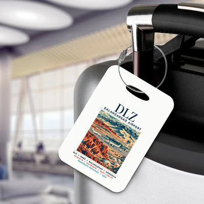 DLZ - Poster - Luggage Tag - White