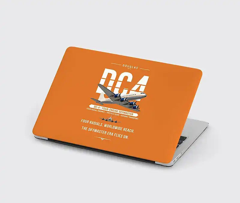 Douglas DC-4 - Original - MacBook Case - Orange