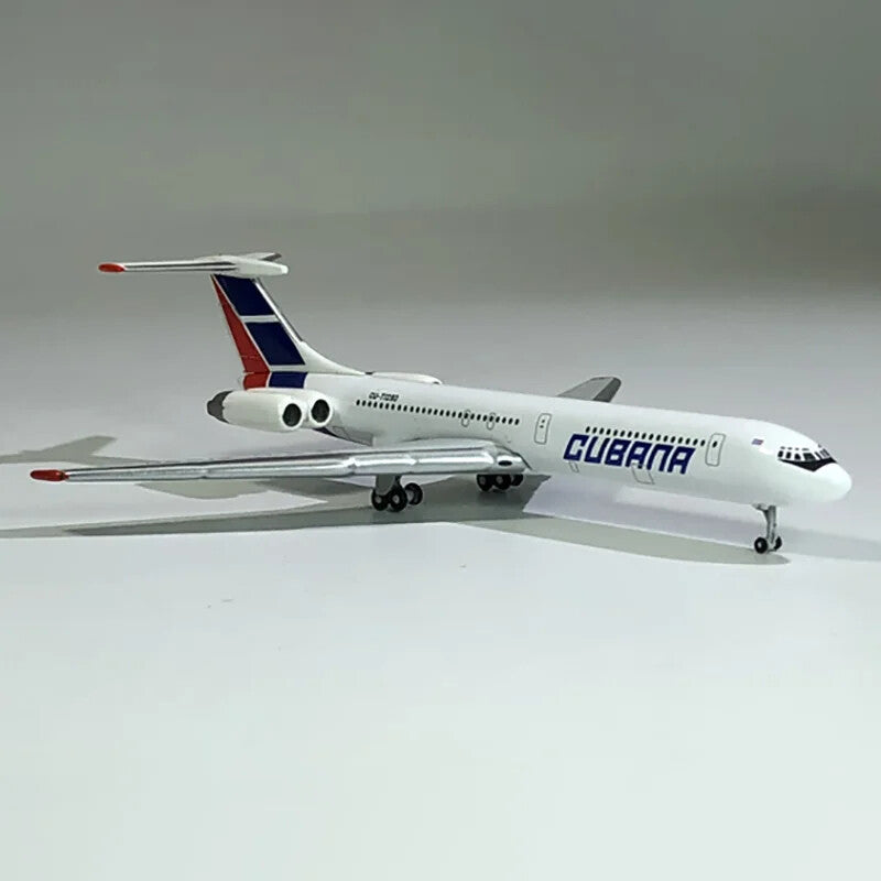 Ilyushin Il-62M  Cubana Airlines Airplane Model (1:500 Scale)