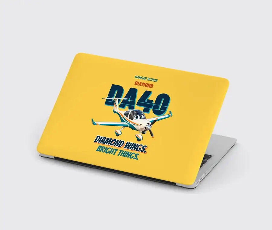 Diamond DA40 - Diamond wings. Bright things. design on yellow MacBook case