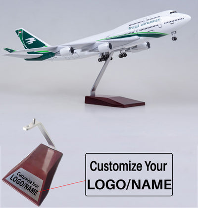 Side view of Iraq Airways Boeing 747 Airplane Model (1/160 Scale - 47CM) aviation LED model airplane in diecast metal with LE.