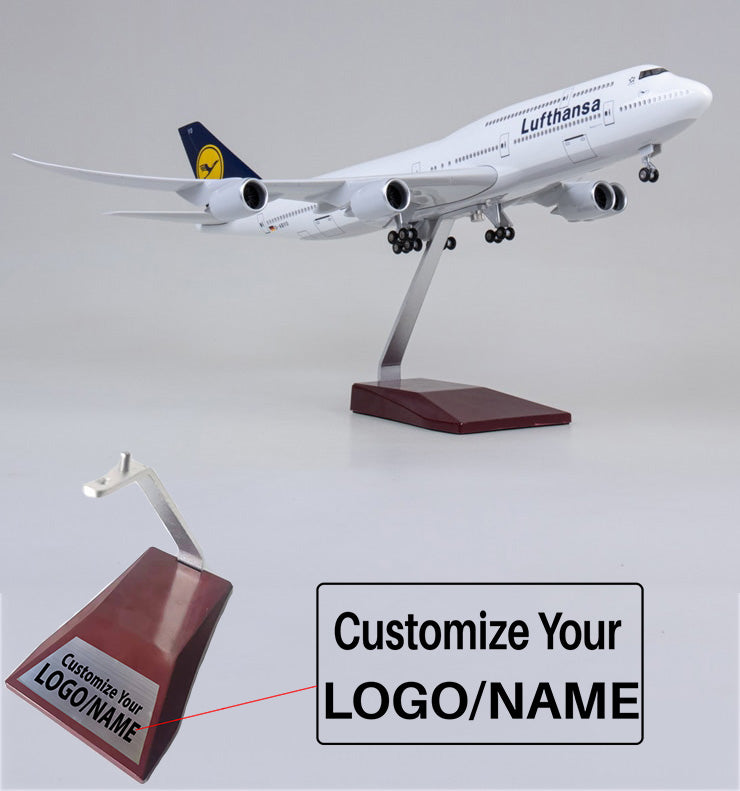 Side view of Lufthansa Boeing 747 Airplane Model (1/160 Scale - 47CM) aviation LED model airplane in diecast metal with LED l.