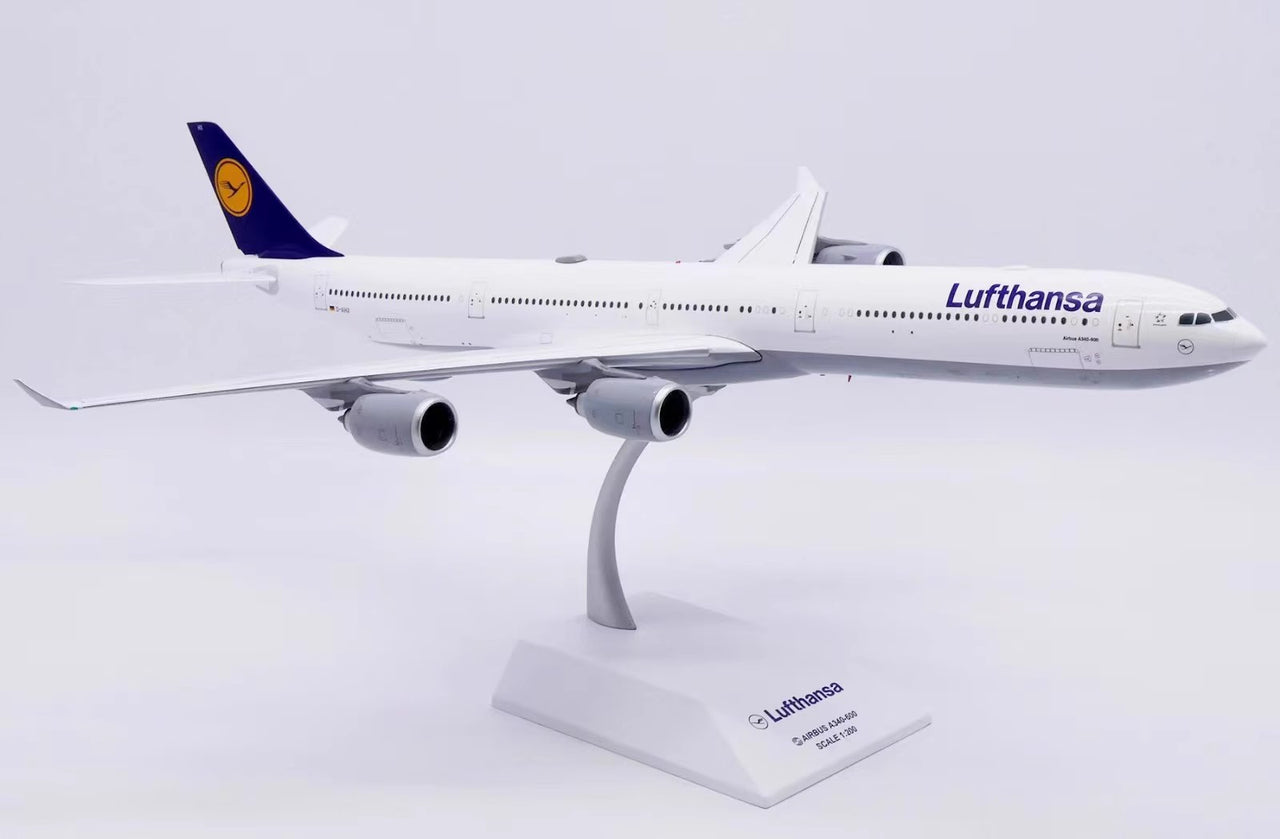 Lufthansa Airlines Airbus A340-600 Airplane Model(1/200 Scale) (37cm)