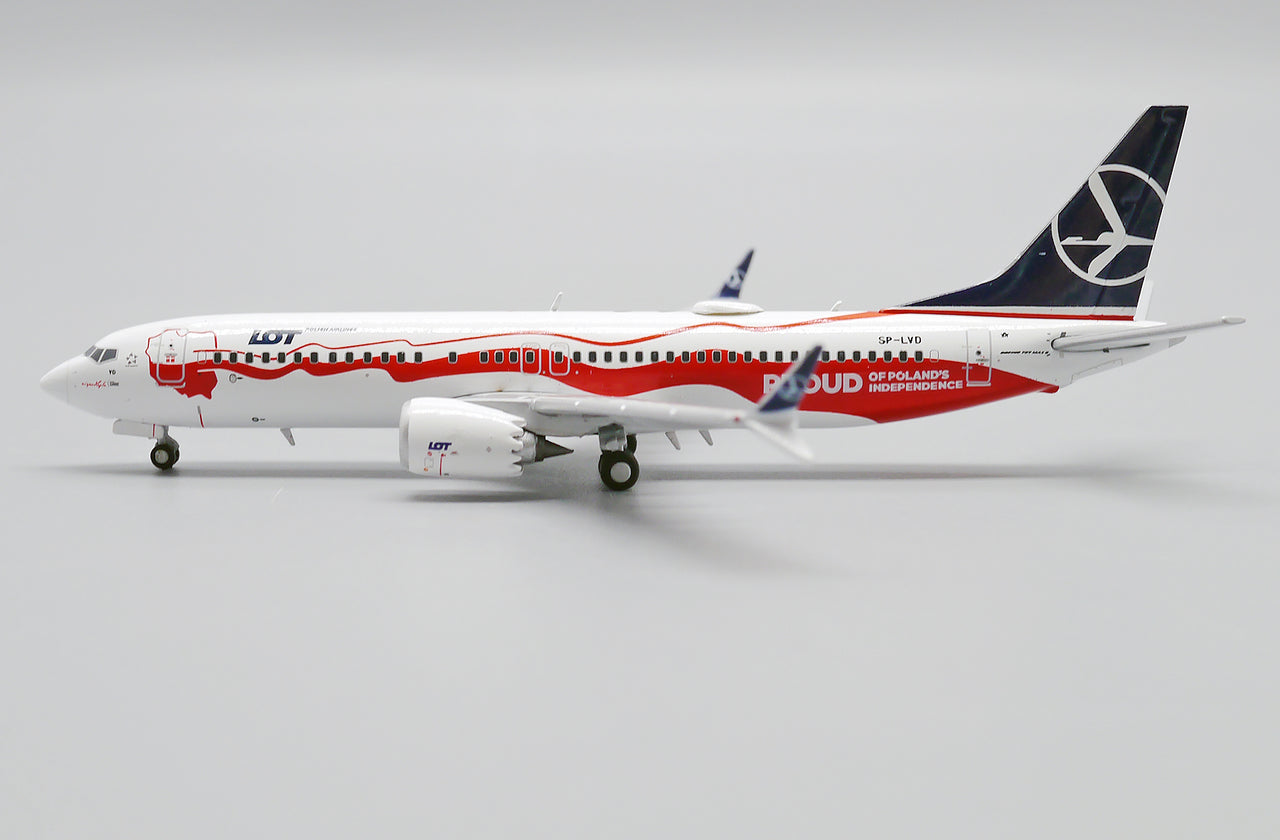 LOT Airlines "StarAlliance" Boeing 737 B737-8MAX LH4200 Airplane Model (1/400 Scale)