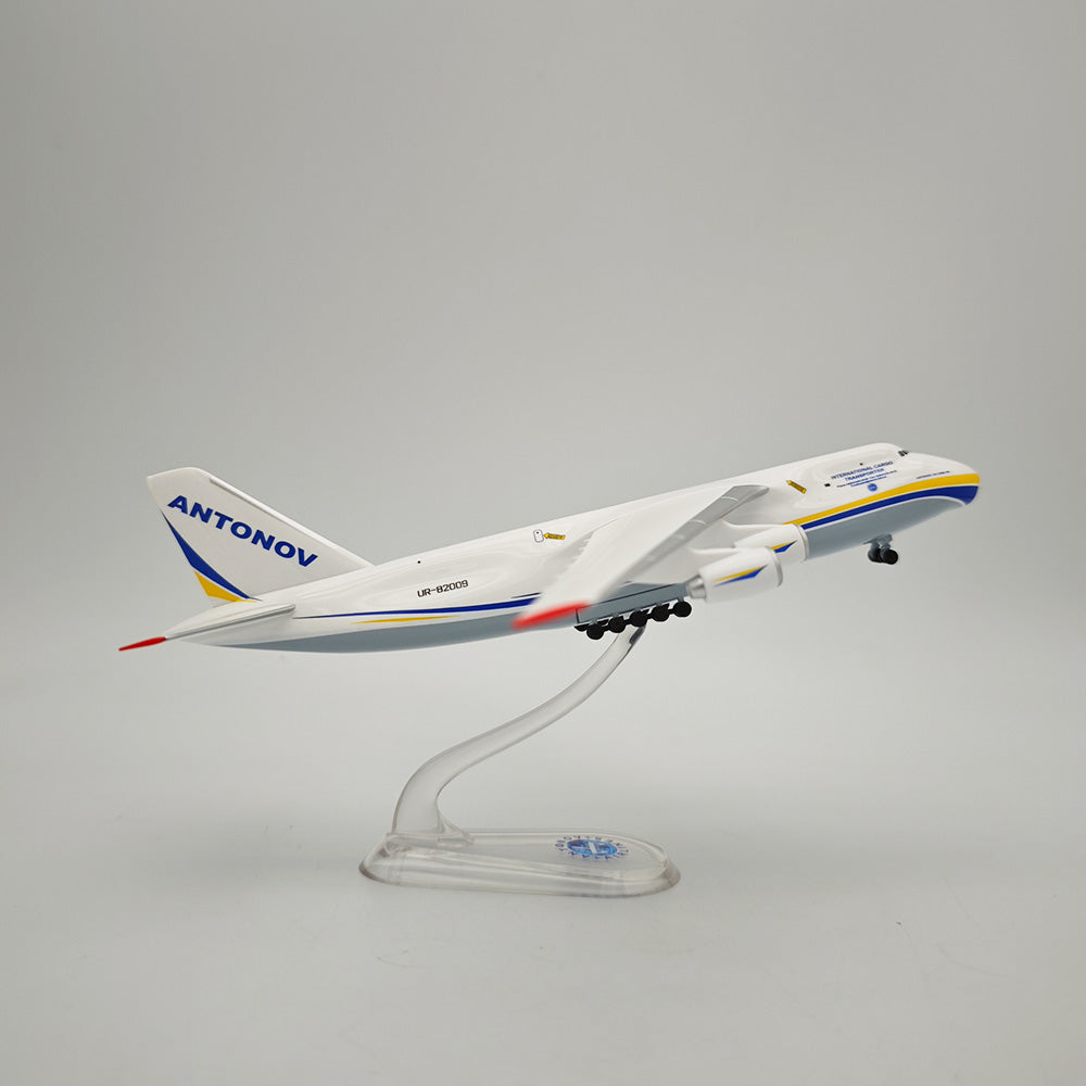 Ukrainian Antonov Ukraine An-124 (AN124)  Airplane Model (1/400 Scale)