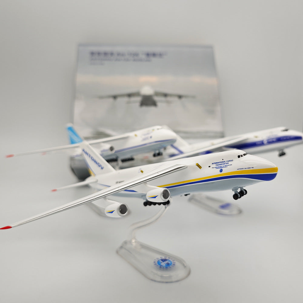 Ukrainian Antonov Ukraine An-124 (AN124)  Airplane Model (1/400 Scale)
