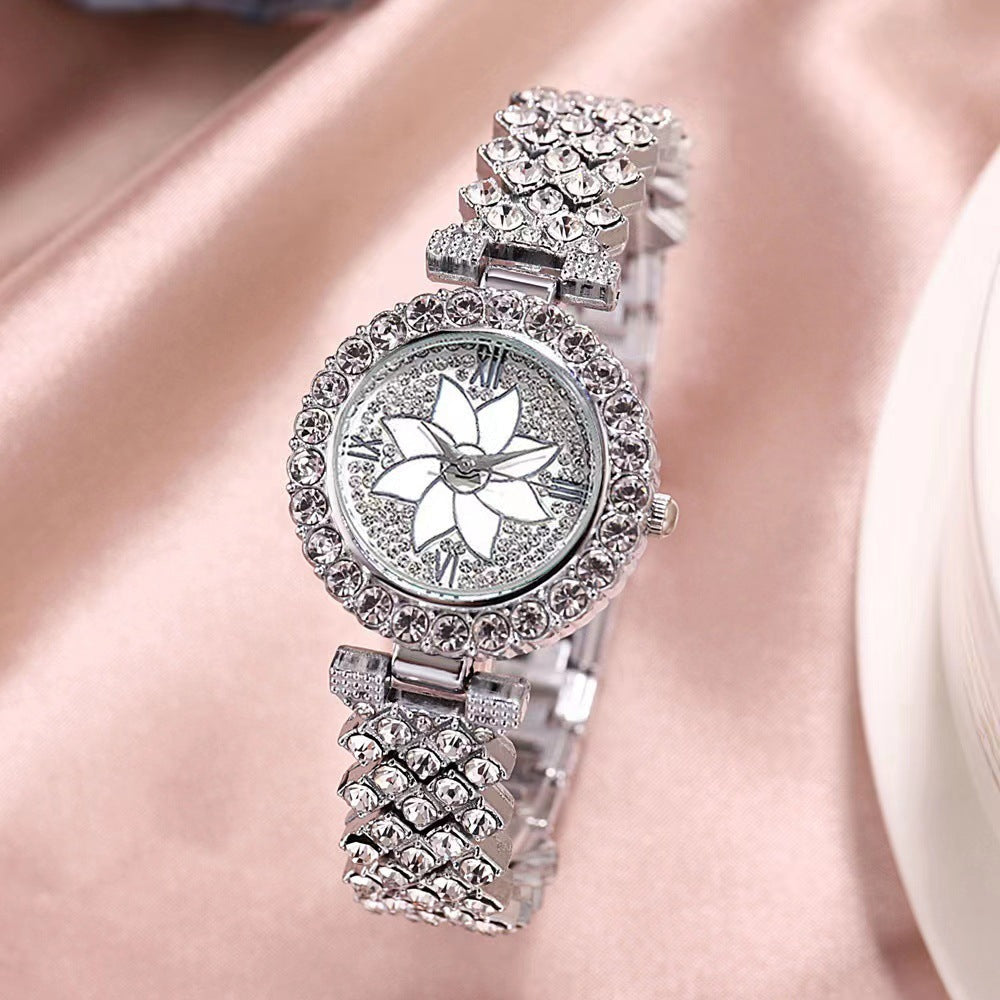 Women Bracelet Watches Ladies Alloy Strap Rhinestone Quartz Wrist Watch Luxury Fashion Quartz Watch