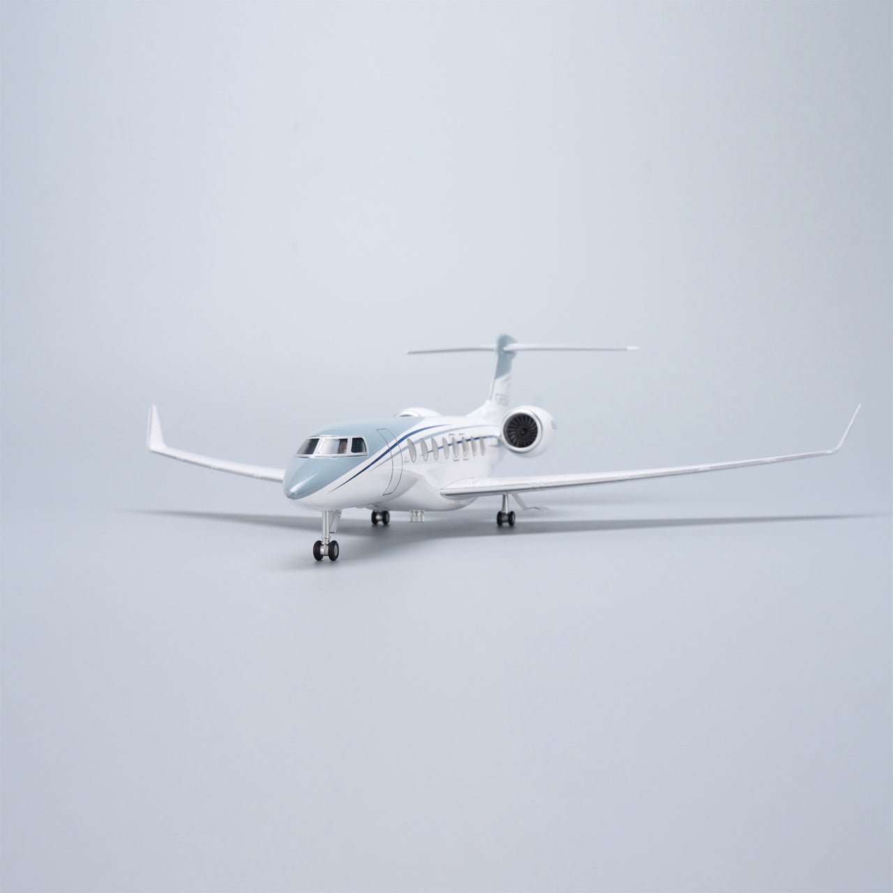 Gulfstream G650ER G650 Airplane Model (47CM)