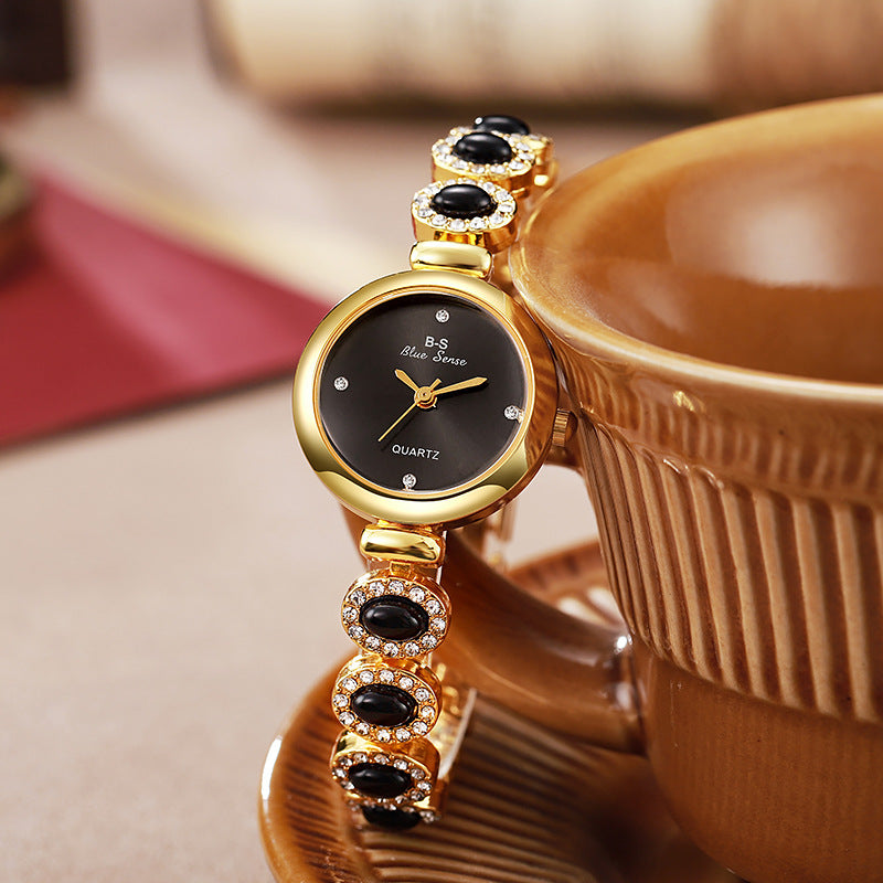 Women's Watch Fashion Trend Women's Bracelet Watch Round Dial Inlaid with Diamond Quartz Watch