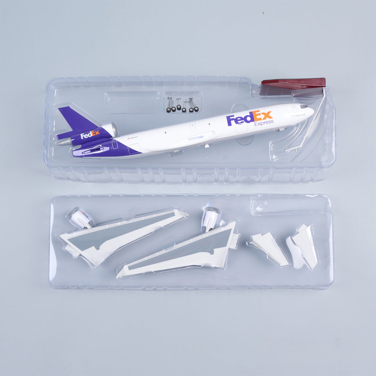 FedEx Corporation McDonnell Douglas MD-11 Airplane Model (1/130 Scale 47cm)