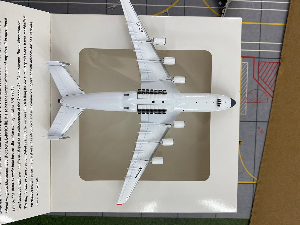 Antonov An-225 AN225 "Mriya" Space Shuttle Blizzard Airplane Model (1/400 Scale)