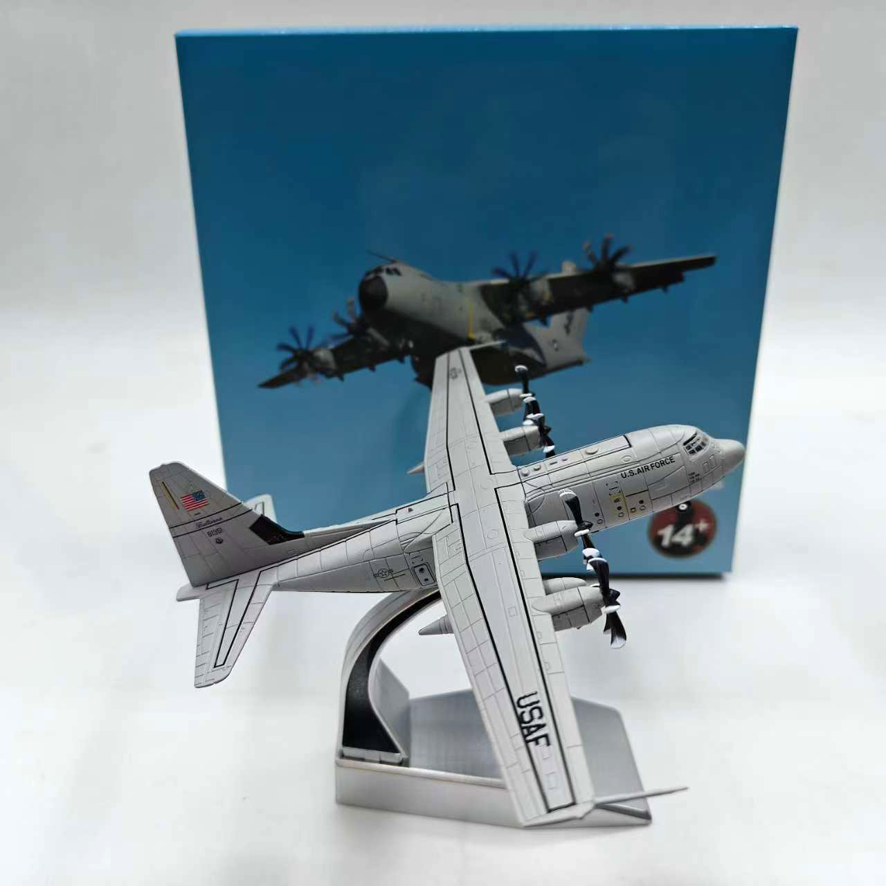 US Air Force C-130J Super Hercules Transport Aircraft Airplane Model Scale 1:200
