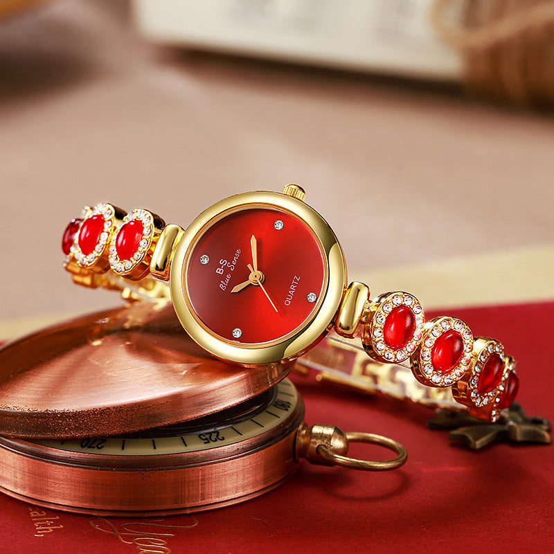 Women's Watch Fashion Trend Women's Bracelet Watch Round Dial Inlaid with Diamond Quartz Watch