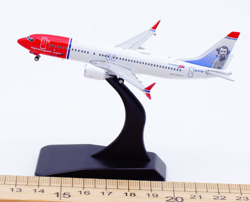 Norwegian Air Shuttle EI-FYB Airline Boeing737 B737-MAX8 Airplane Model (1/400 Scale)