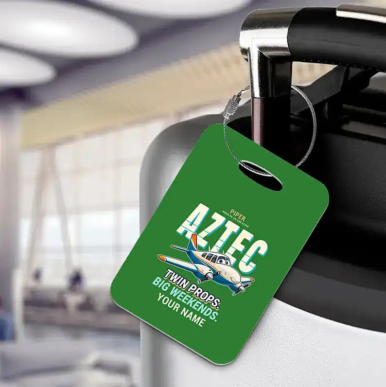 Piper PA-23-250 Aztec - Cartoon + Name - Luggage Tag - Green