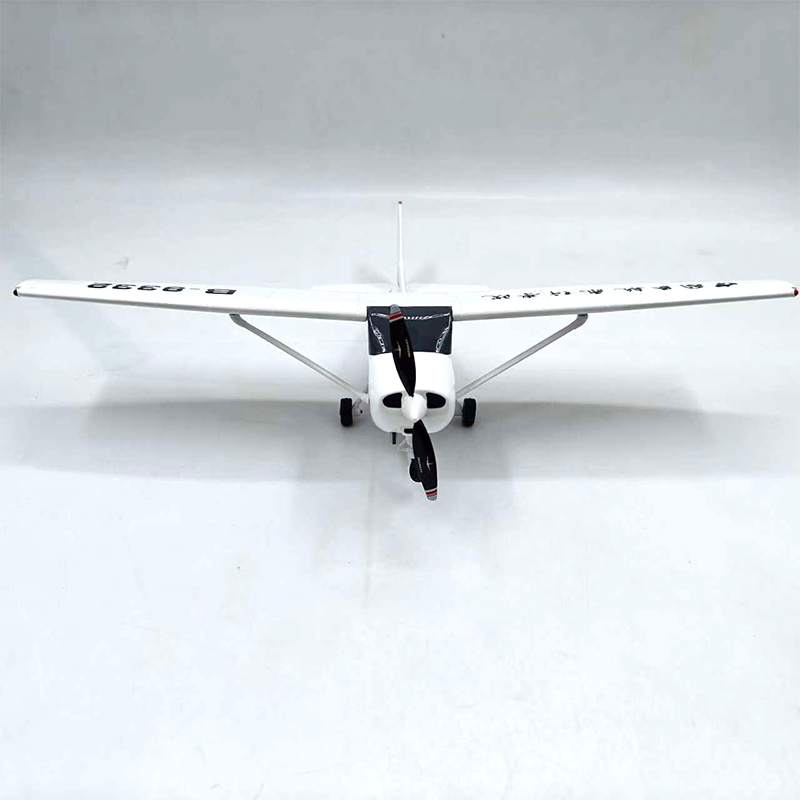 Classic CESSNA 172 SKYHAWK Airplane Model (1:60 Scale 28CM)
