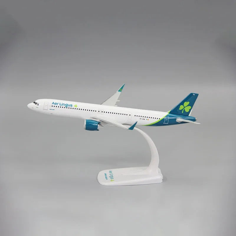 Aer Lingus Airbus 321 neo A321neo Airplane Model (1/200 Scale)