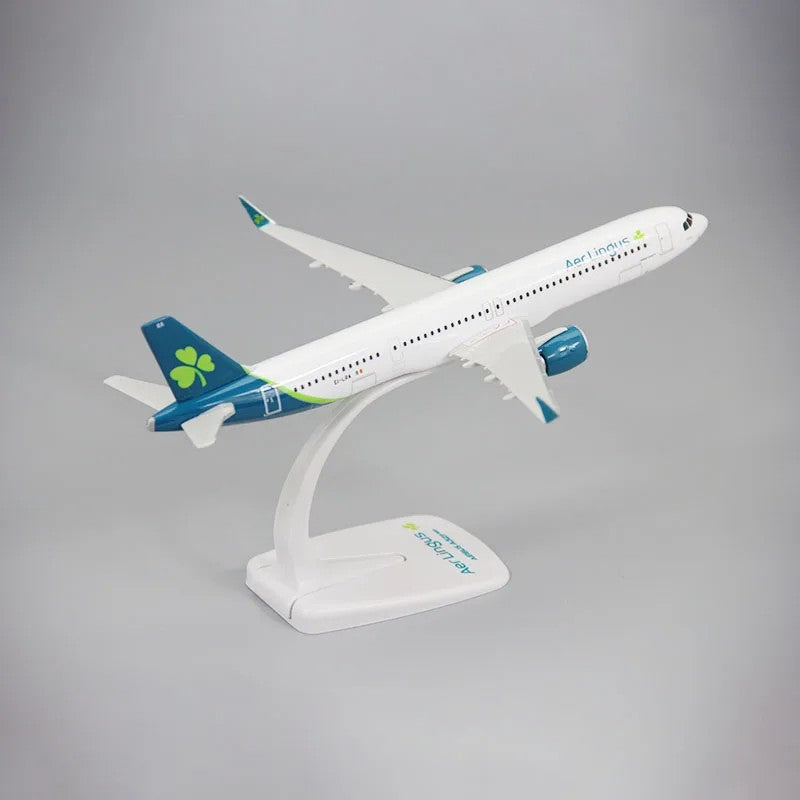 Aer Lingus Airbus 321 neo A321neo Airplane Model (1/200 Scale)