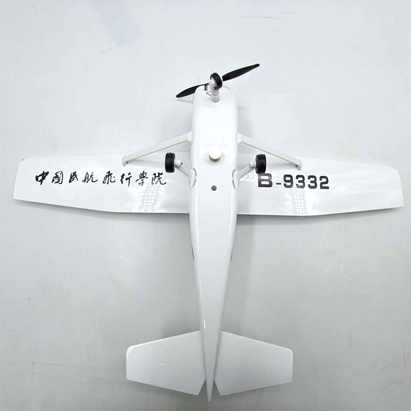 Classic CESSNA 172 SKYHAWK Airplane Model (1:60 Scale 28CM)