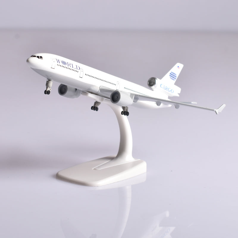 Trans World Airlines McDonnell Douglas MD-11 Airplane Model (1/100 Scale)
