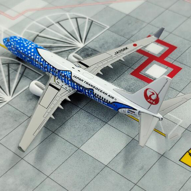 Blue Whale JAL JA05RK Boeing 737 B737-800 Airplane Model (1/400 Scale)