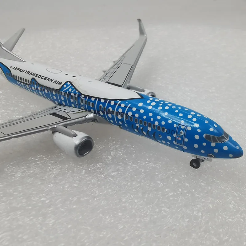 Blue Whale JAL JA05RK Boeing 737 B737-800 Airplane Model (1/400 Scale)