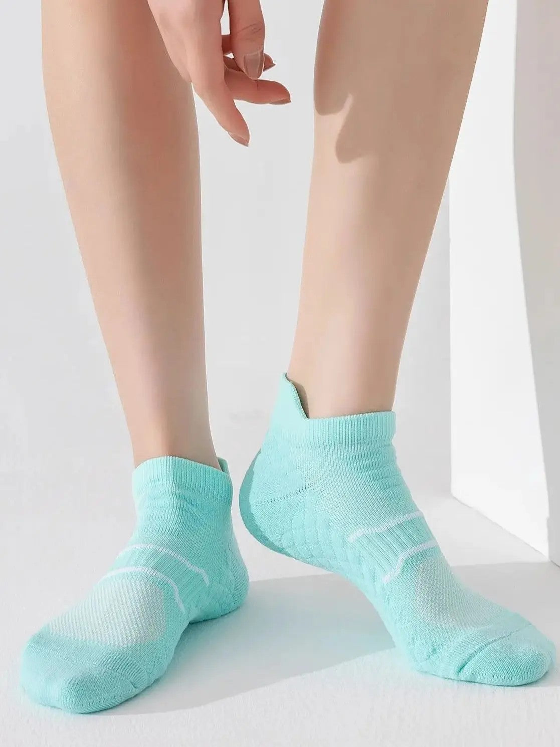 Anti Slip Breathable Moisture Sports  Running  Socks