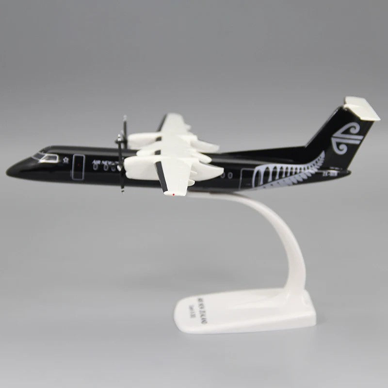 Dash8-Q300Air NEW Zealand Airline Airplane Model (1/100 Scale)