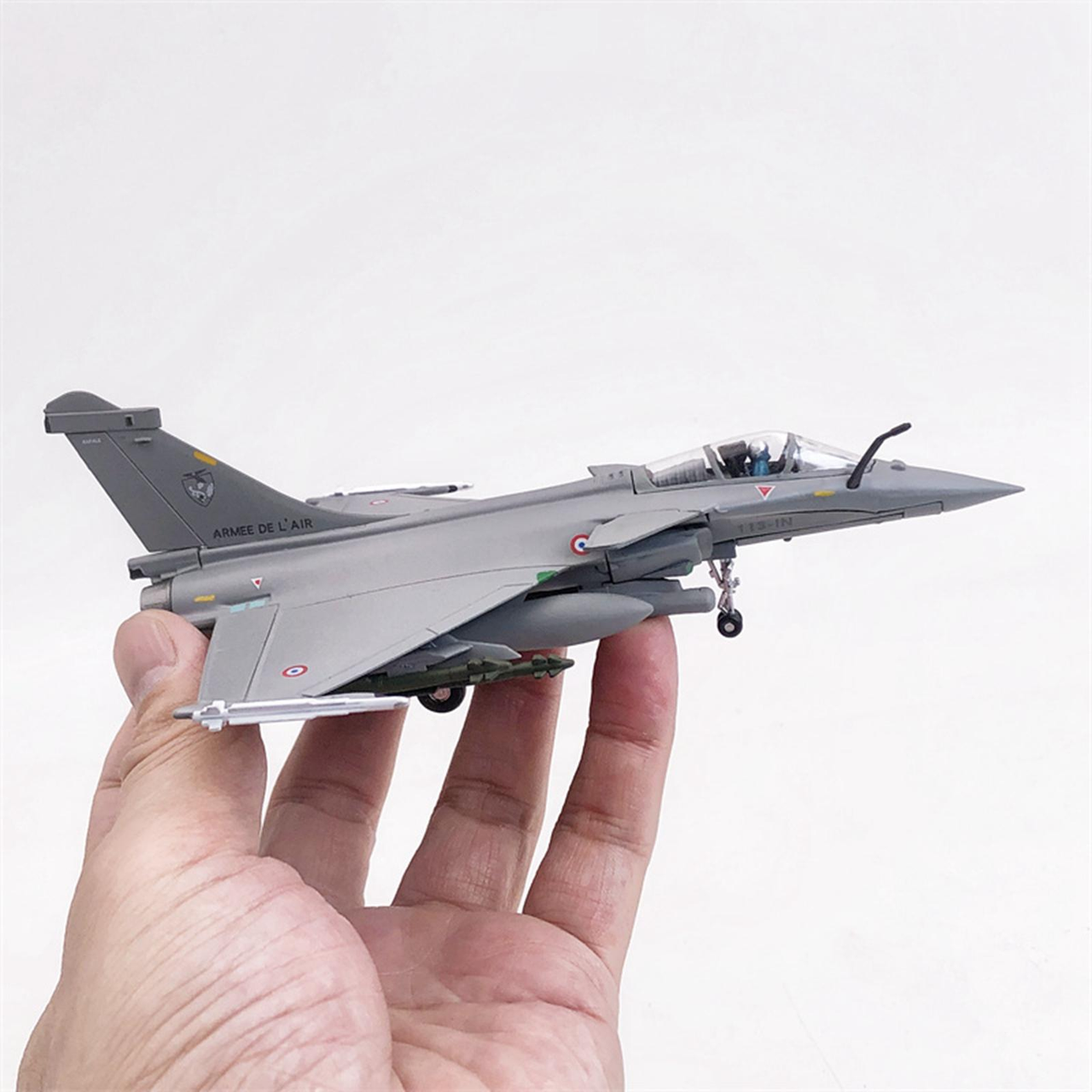 France Dassault Rafale C Fighter Air Force Libya War Edition Airplane Mode (1/100 Scale)