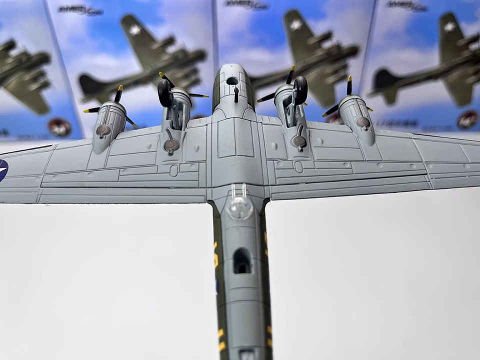 1:144 American B-17 bomber Aircraft Airplane Model