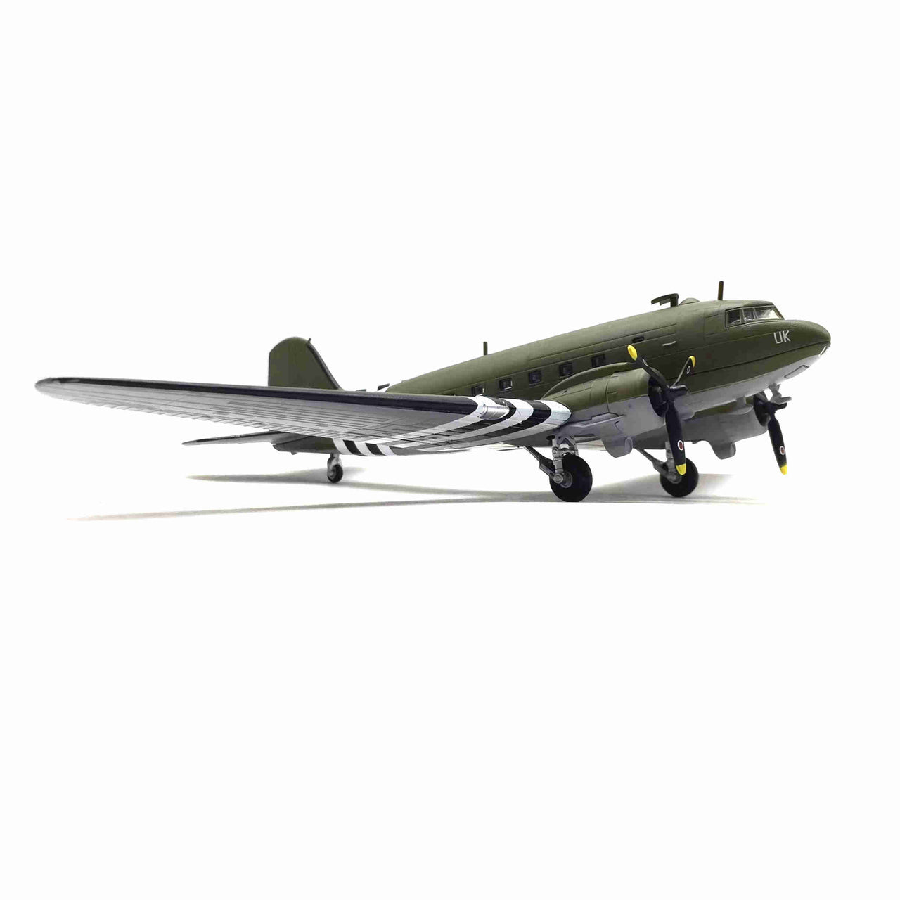 1/100 Douglas C-47 Skytrain Military Transport Aircraft Airplane Model