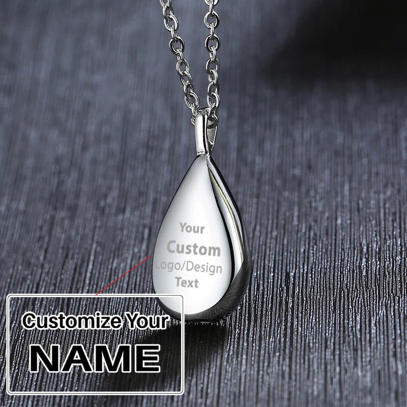 Airplane necklace from Aviation Shop