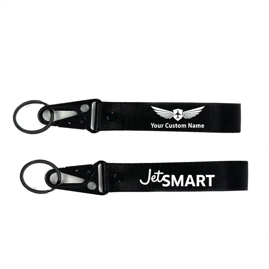JetSmart Airlines aviation hawk-shaped key chain, durable metal alloy.