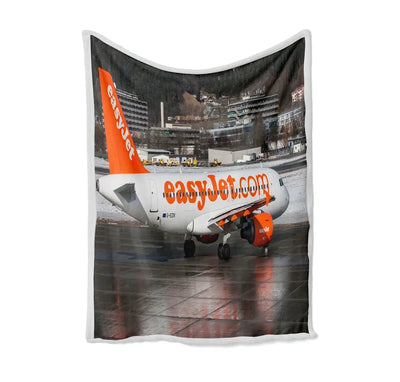 Easyjet's A320 Bed Blankets & aviation print on soft fleece blanket.