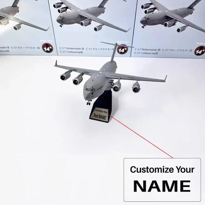 Side view of 1/200 McDonnell Douglas/Boeing C-17 Globemaster III Strategic And Tactical Airlifter Airplane Model aviation mil.